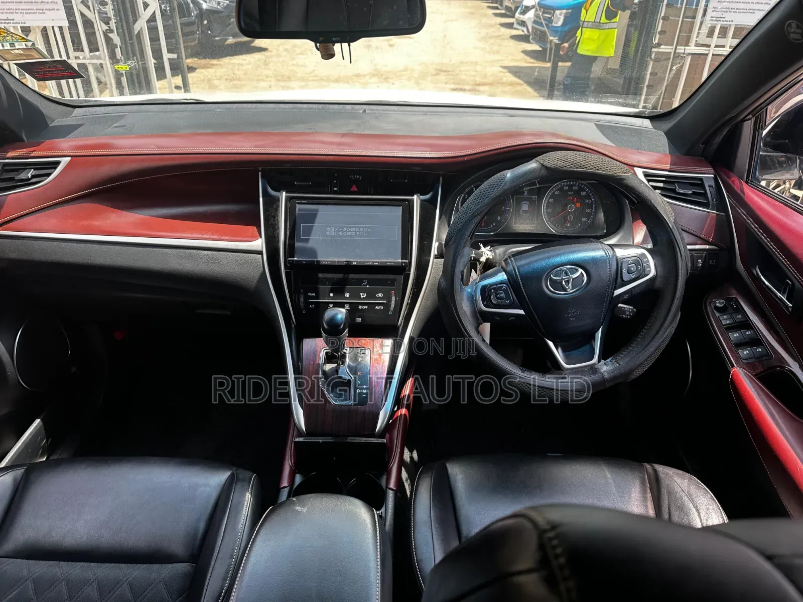 Toyota Harrier 2014