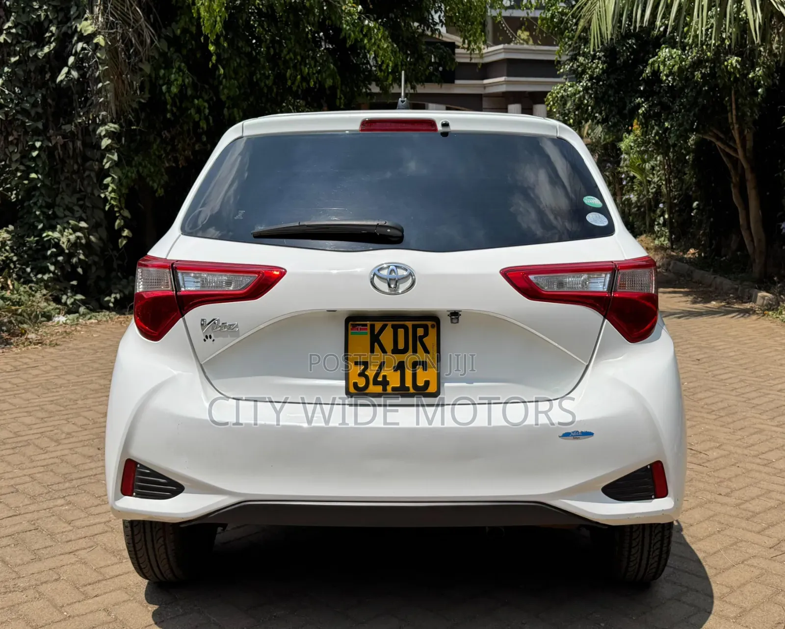 Toyota Vitz 2017 White