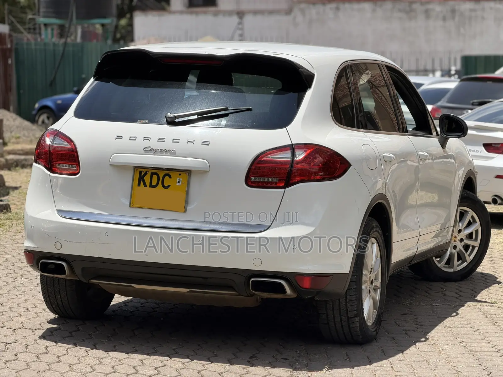 Porsche Cayenne 2013 White