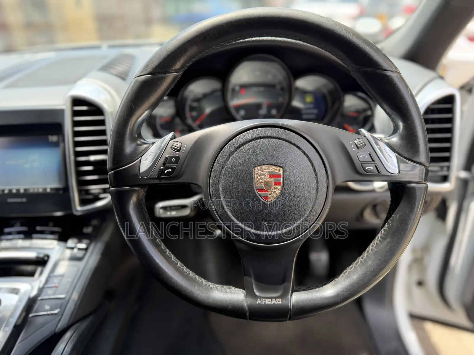 Porsche Cayenne 2013 White