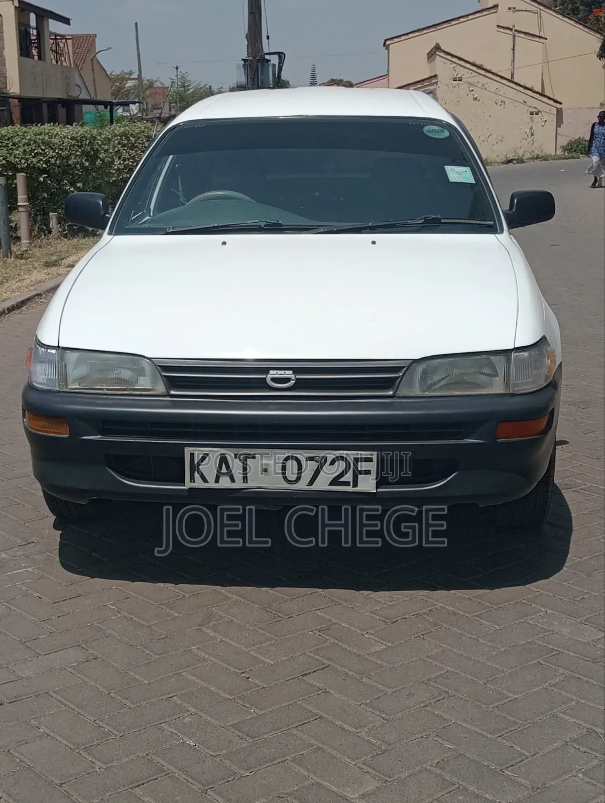 Toyota Corolla 1999 White