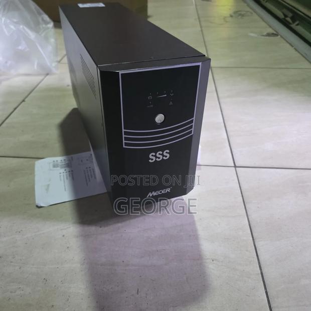 Mecer 3000VA High Capacity UPS With 6 Sockets - main view