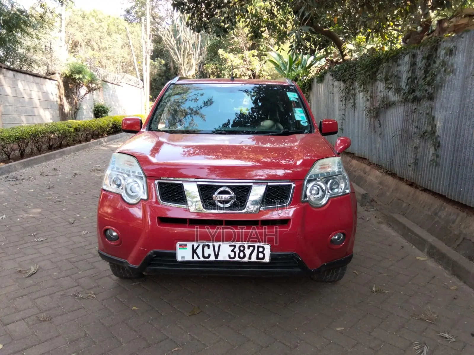 Nissan X-Trail 2012 Red