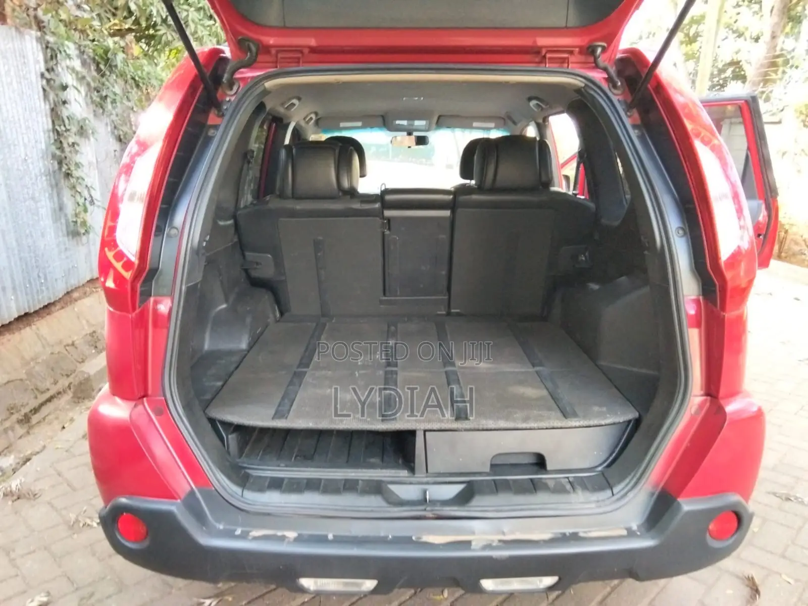 Nissan X-Trail 2012 Red