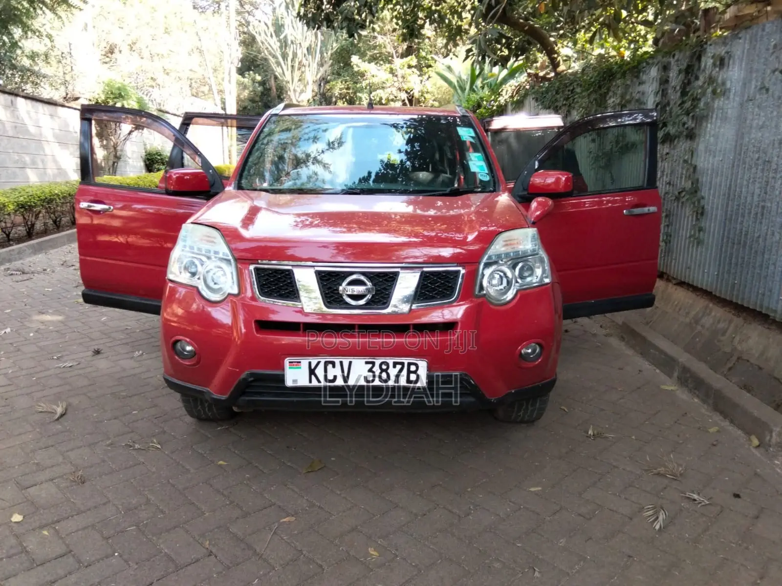 Nissan X-Trail 2012 Red