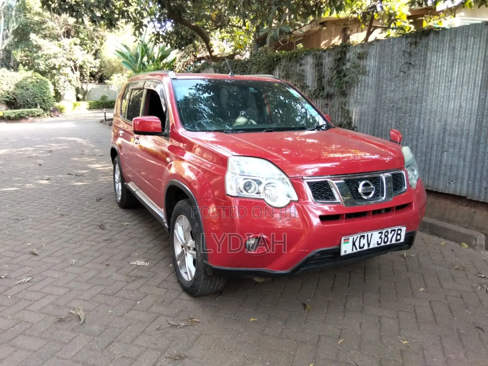 Nissan X-Trail 2012 Red