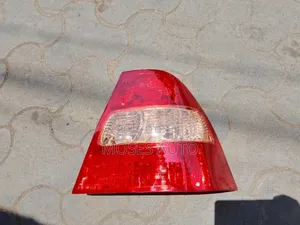 Nze 2001 Back Lights/Taillight/Tail Light/Backlight