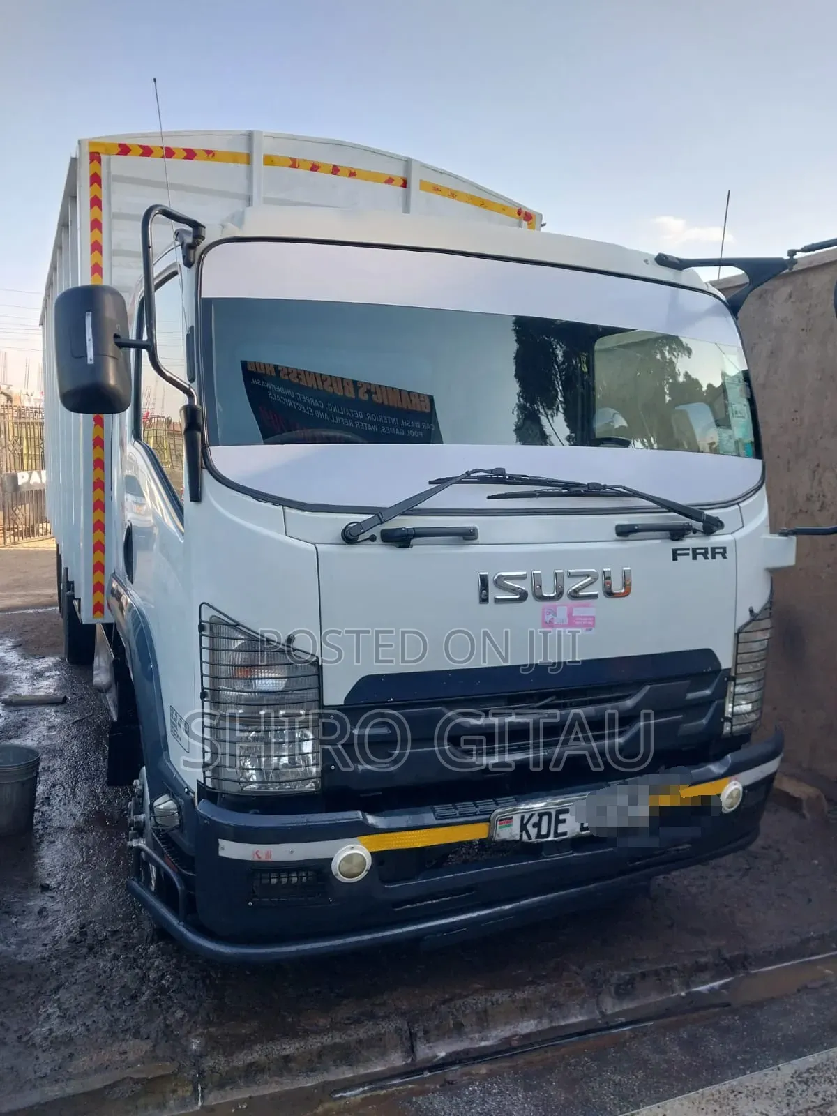 Isuzu FRR Local