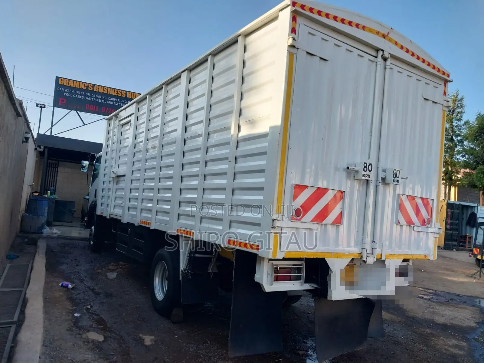 Isuzu FRR Local