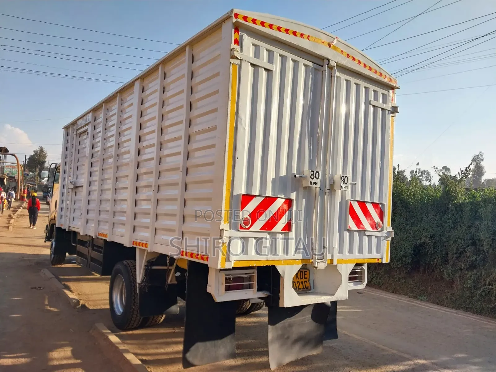 Isuzu FRR Local