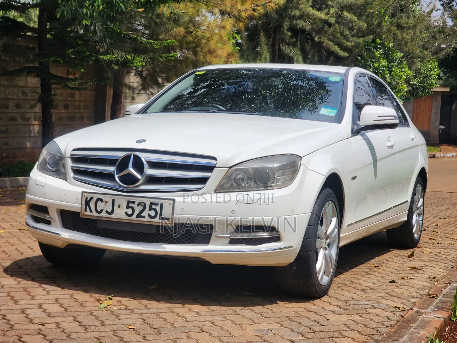 Mercedes-Benz C200 2010 White