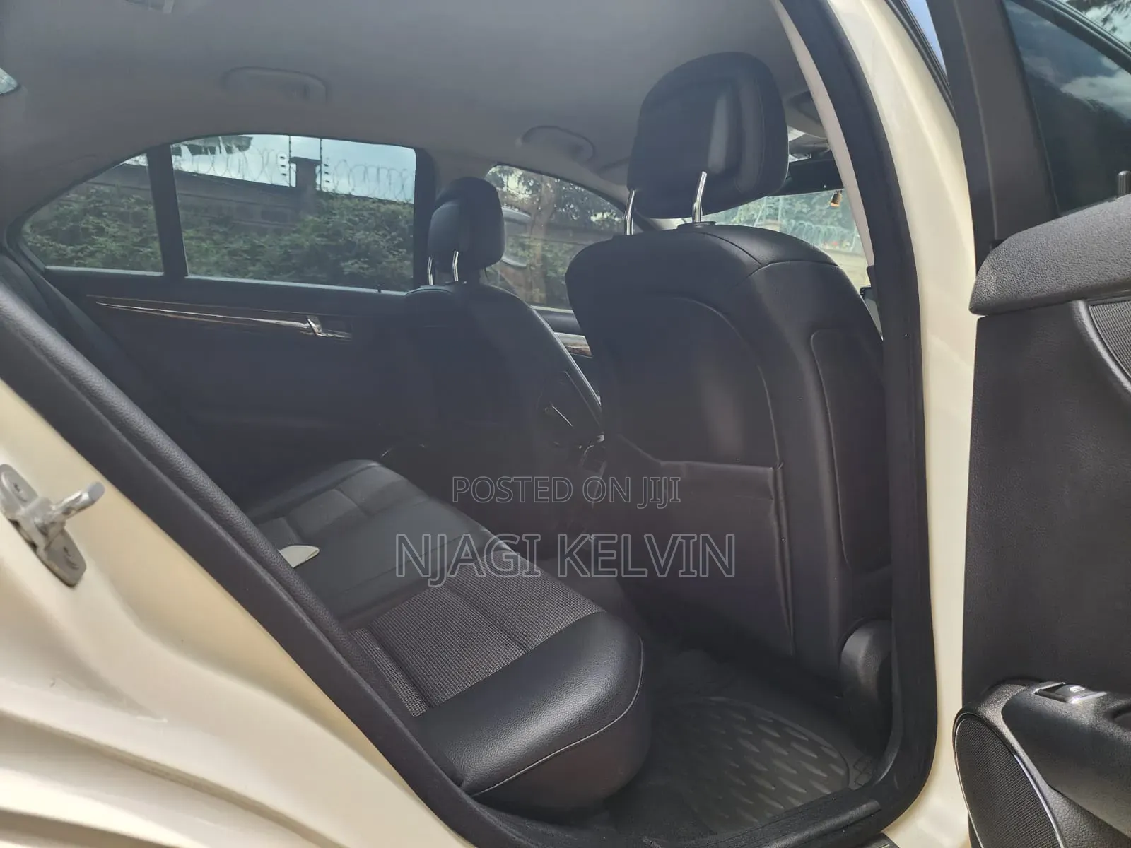 Mercedes-Benz C200 2010 White