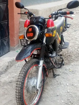 Honda CB 2023 Red