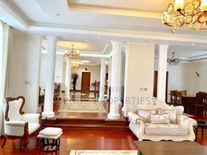 8bdrm Villa in Hardy for sale