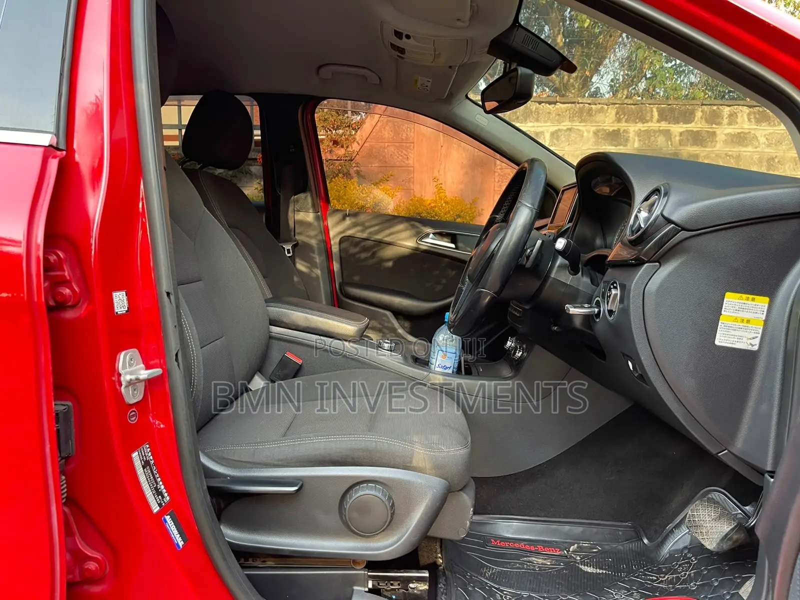 Mercedes-Benz B-Class B180 Petrol 2012 Red