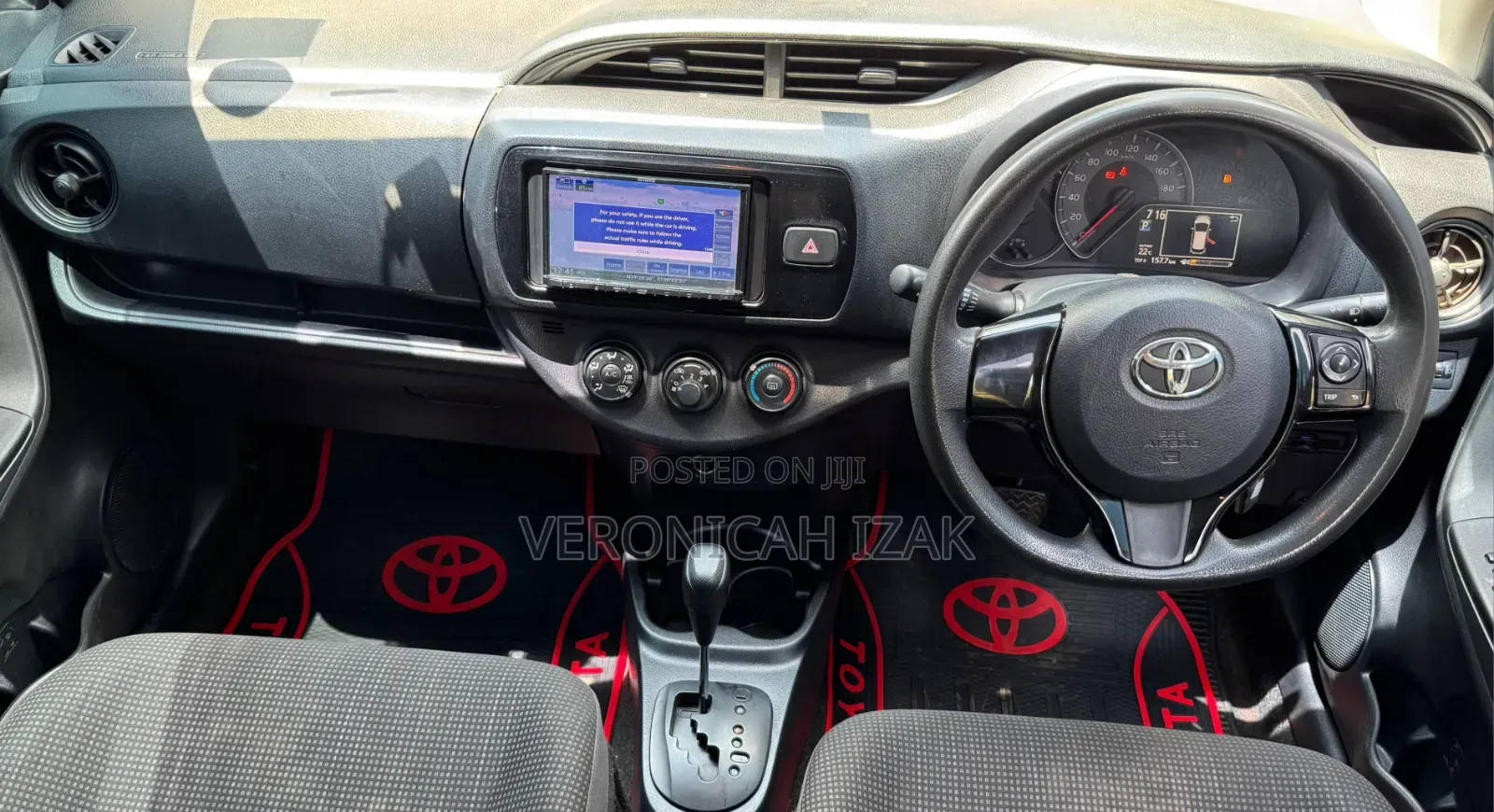 Toyota Vitz 2017 White