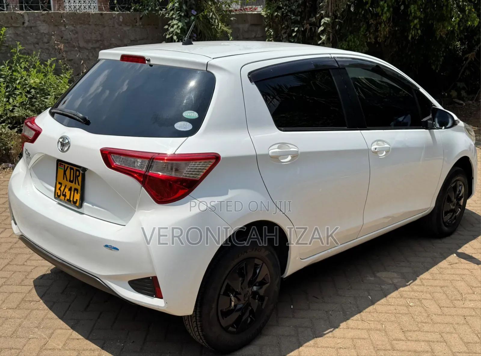 Toyota Vitz 2017 White