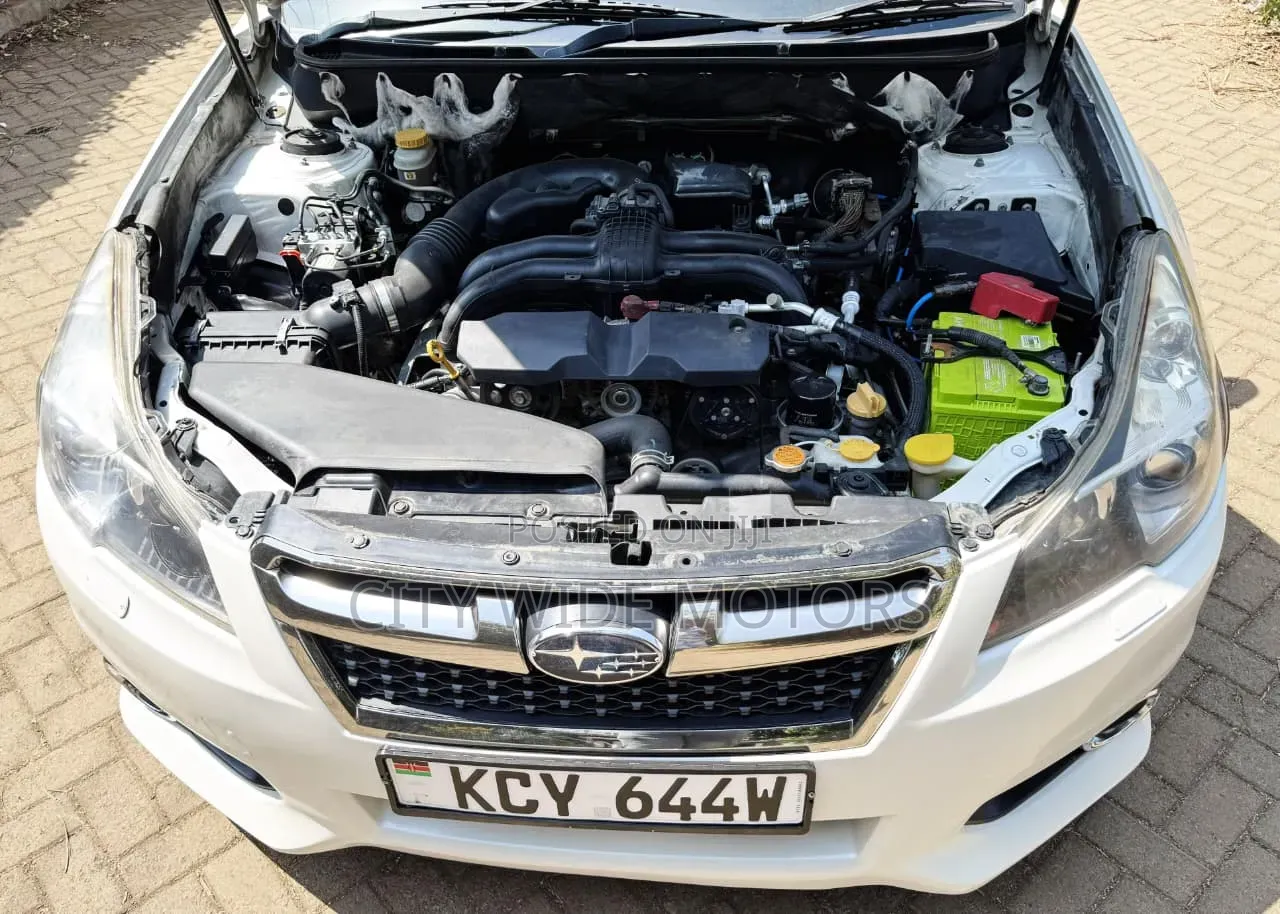 Subaru Legacy 2013 White