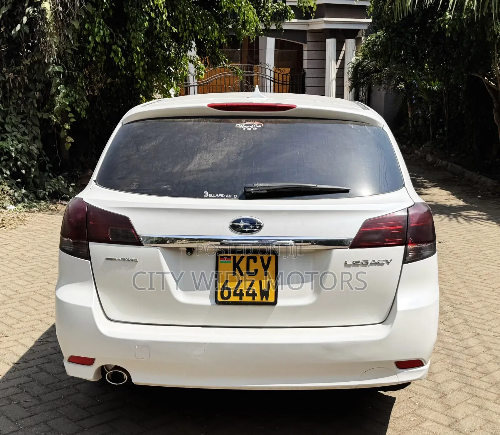 Subaru Legacy 2013 White