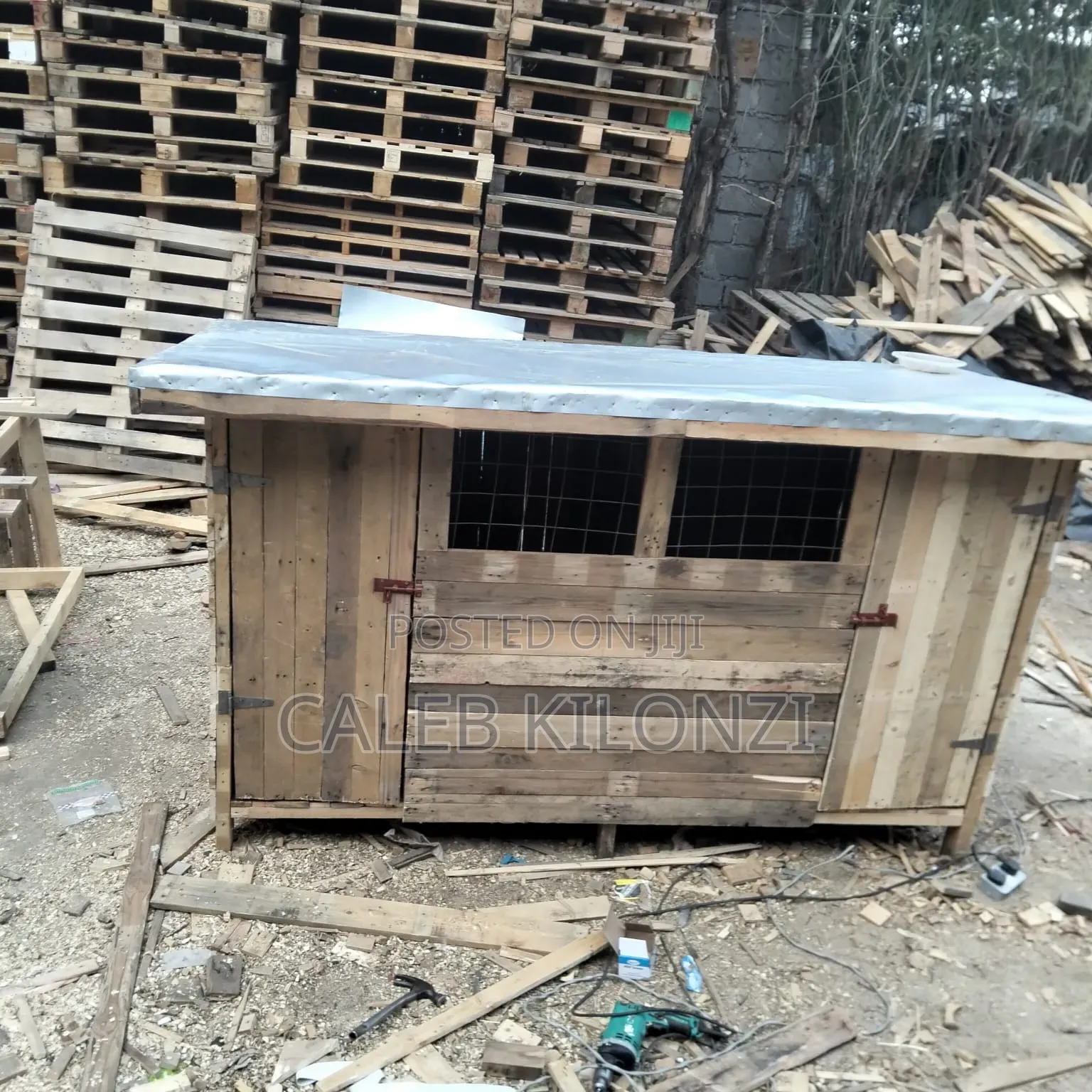 Double Kennel House