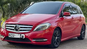 Mercedes-Benz B-Class 2013 Red