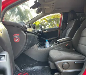 Mercedes-Benz B-Class 2013 Red