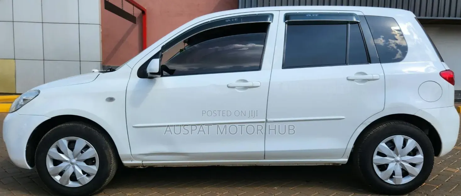 Mazda Demio 2006 White