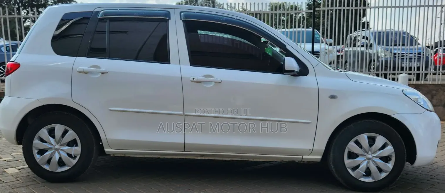 Mazda Demio 2006 White