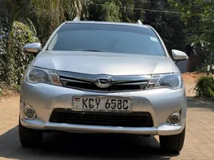 Toyota Corolla Fielder 2012 Silver