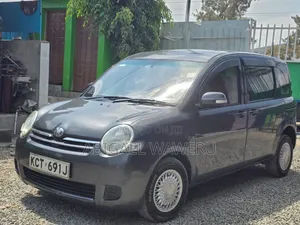 Toyota Sienta 2013 Black
