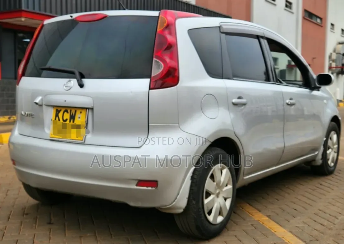 Nissan Note 1.4 2012 Silver