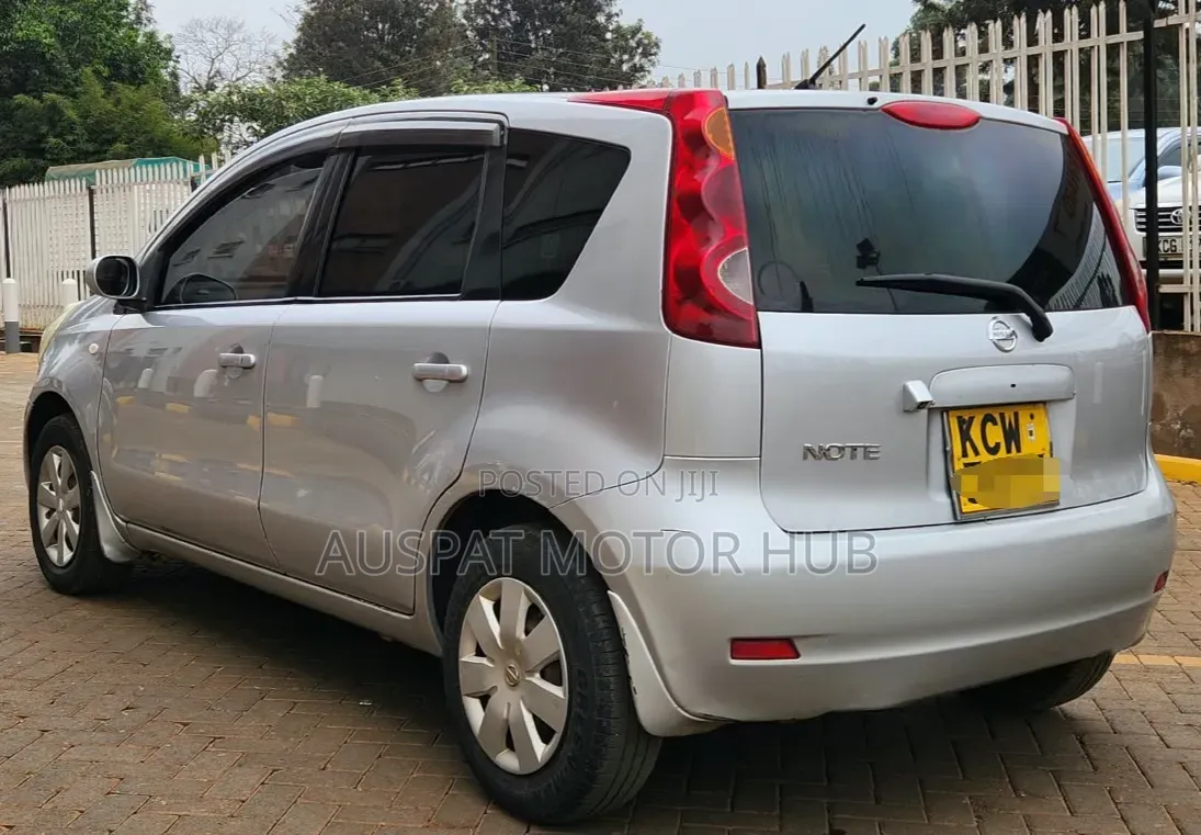 Nissan Note 1.4 2012 Silver
