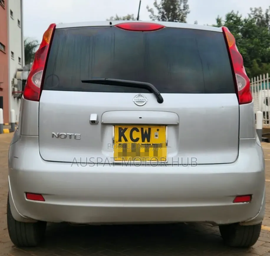 Nissan Note 1.4 2012 Silver