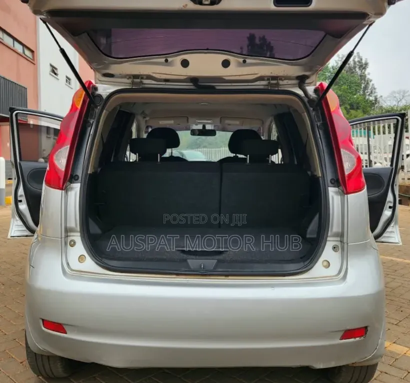 Nissan Note 1.4 2012 Silver