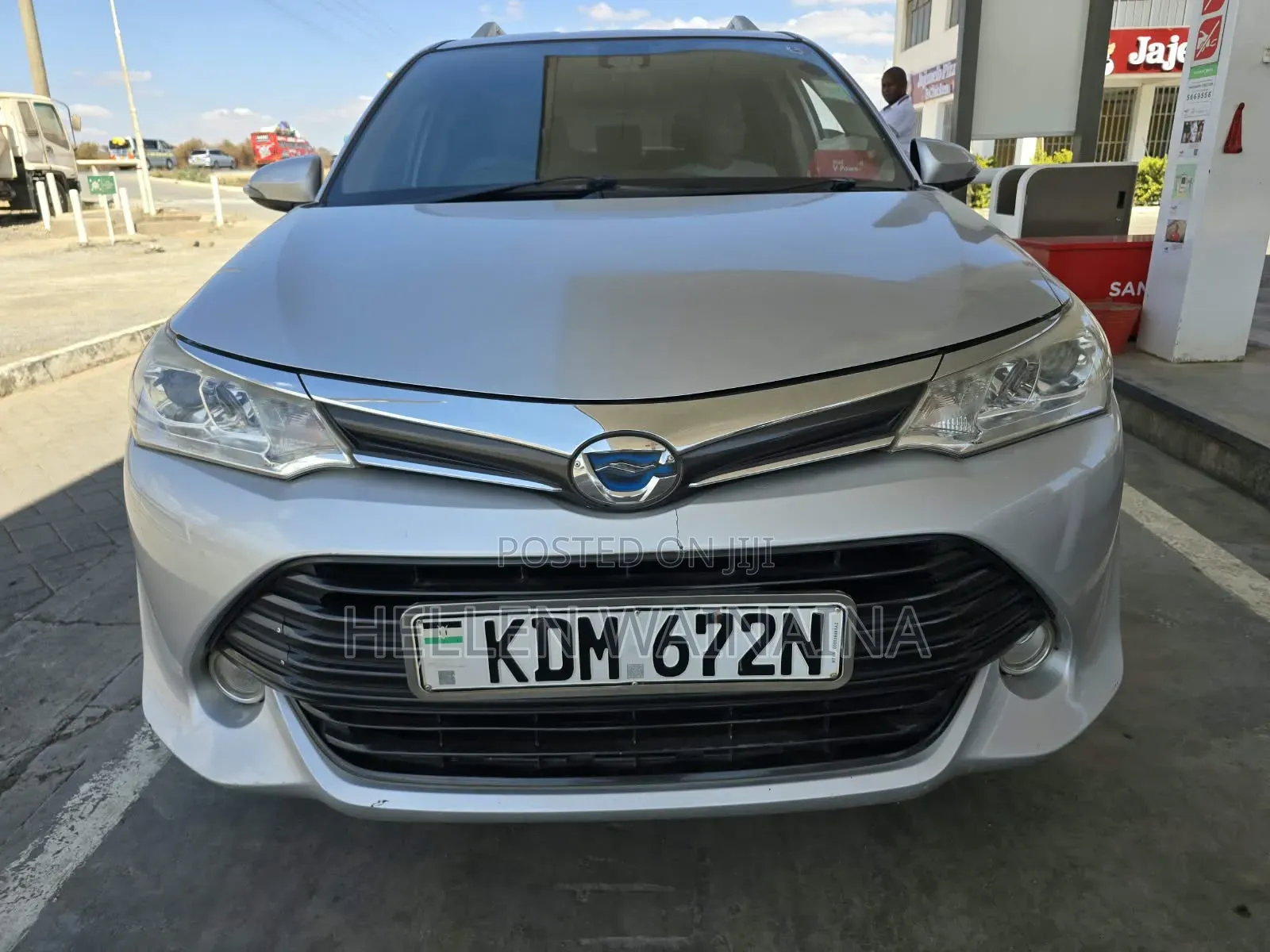 Toyota Corolla Fielder 2016 Silver