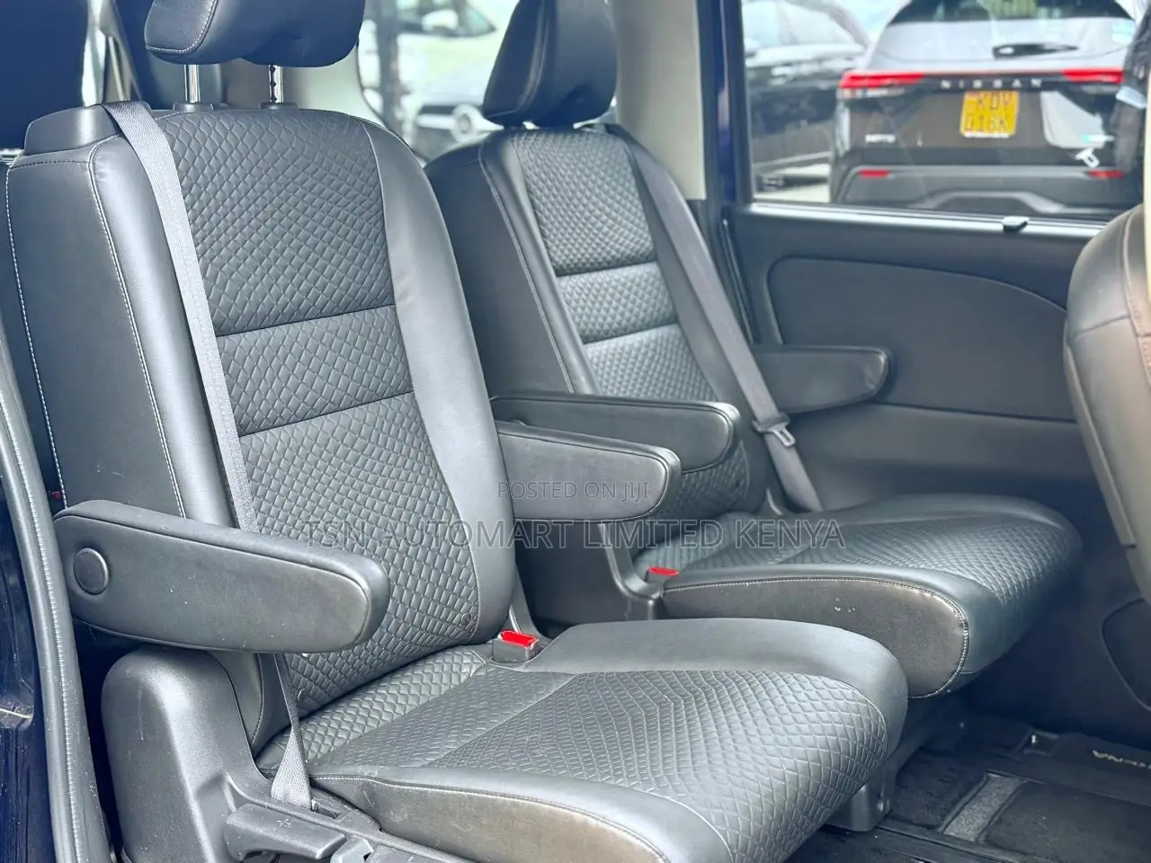 Nissan Serena 2019 Blue