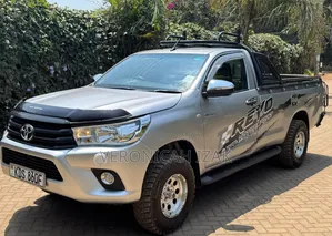 Toyota Hilux 2017 Gray