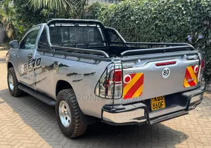 Toyota Hilux 2017 Gray