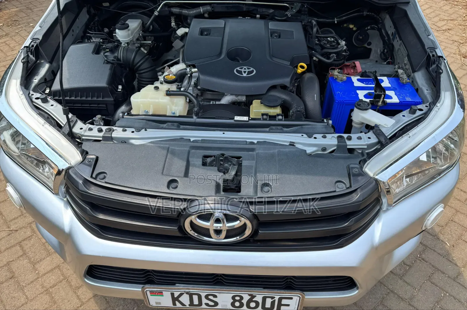 Toyota Hilux 2017 Gray