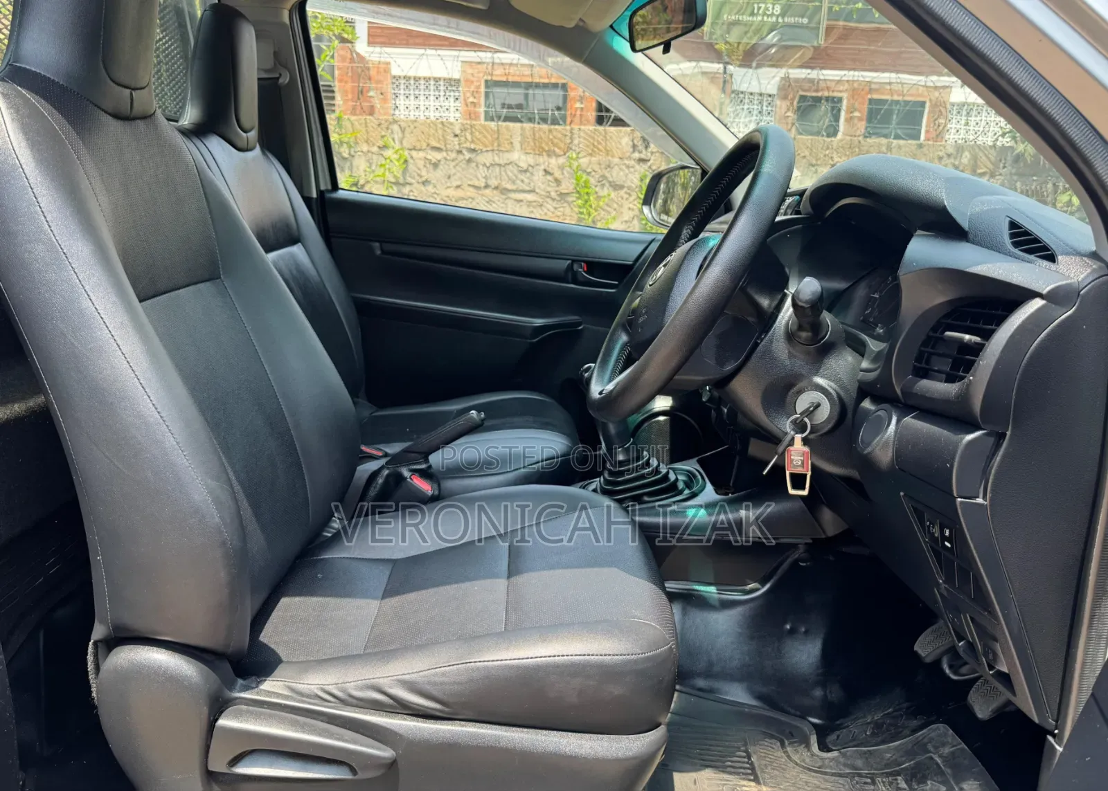 Toyota Hilux 2017 Gray