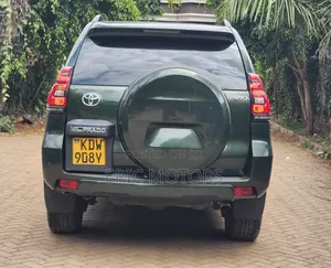 Toyota Land Cruiser Prado 2014 Green