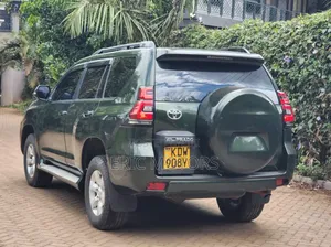 Toyota Land Cruiser Prado 2014 Green