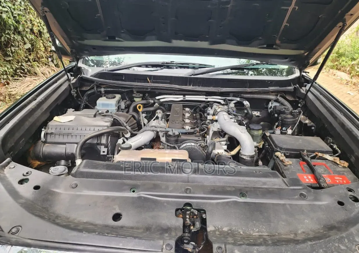 Toyota Land Cruiser Prado 2014 Green