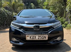 Honda Fit Shuttle 2018 Black