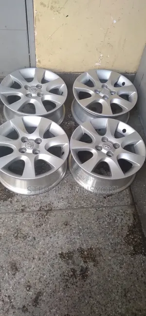 Toyota Fielder Wxb, Axio,nze,runx,15inch Rims