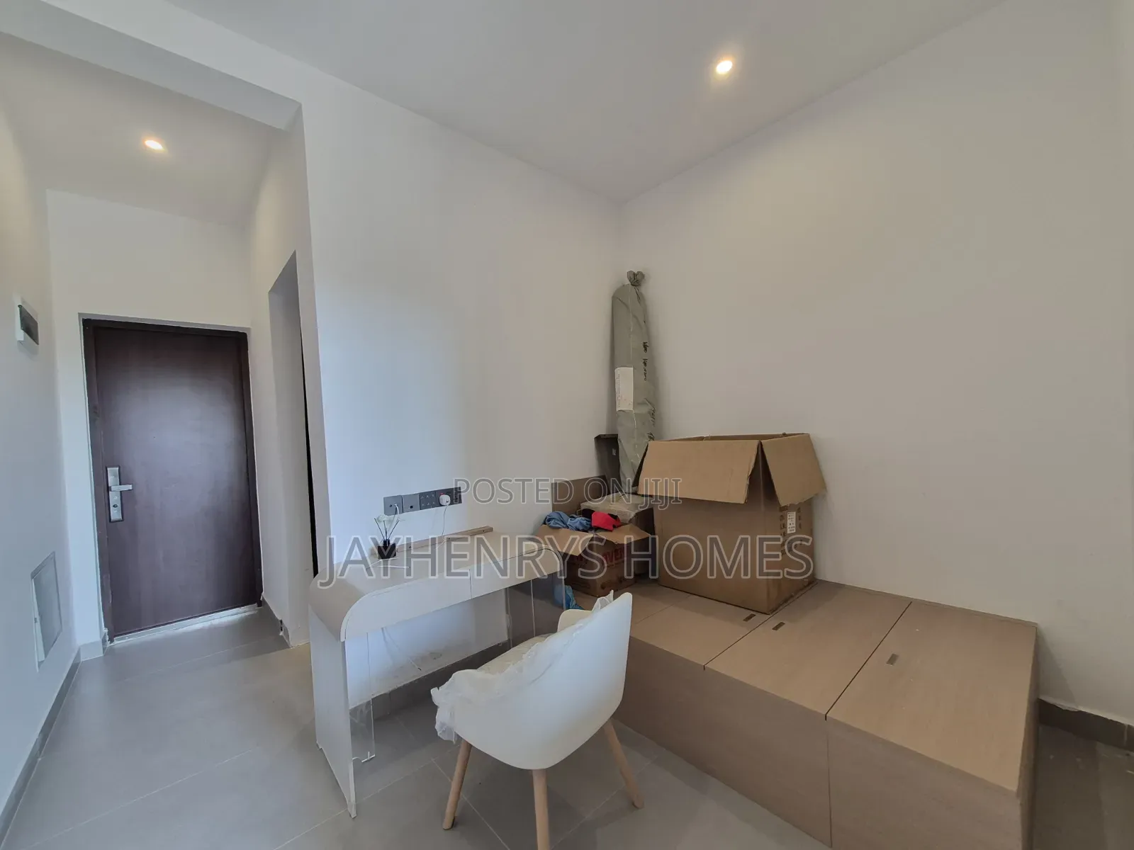 5bdrm Apartment in Spring Valley for sale