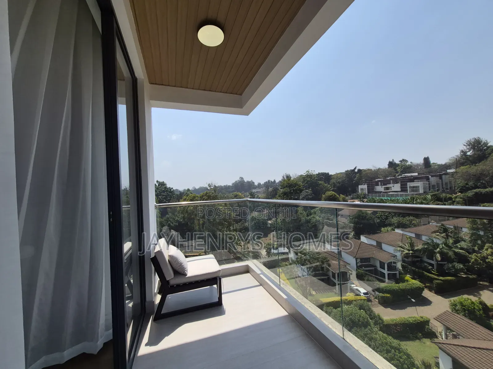 5bdrm Apartment in Spring Valley for sale