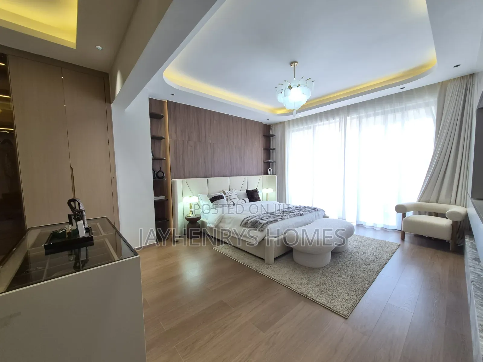5bdrm Apartment in Spring Valley for sale
