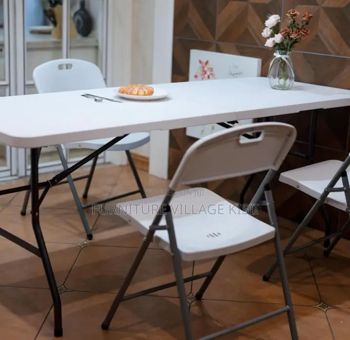 Home Furniture; 1.2M White Foldable Outdoor Table