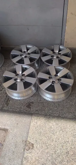 Toyota Axio,nze ,Runx, Allex , 14inch Rims